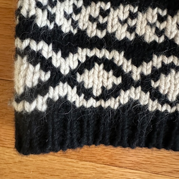 Eddie Bauer Lambswool Angora Rabbit Black and White Sweater Size Medium - Picture 5 of 8